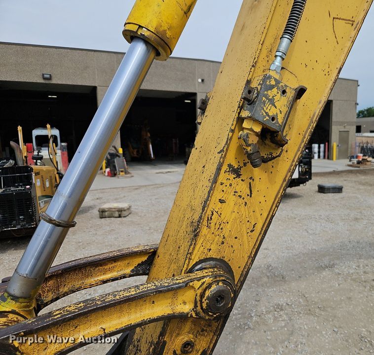 image for item DR8665 2006 Komatsu PC78MR-6 mini excavator