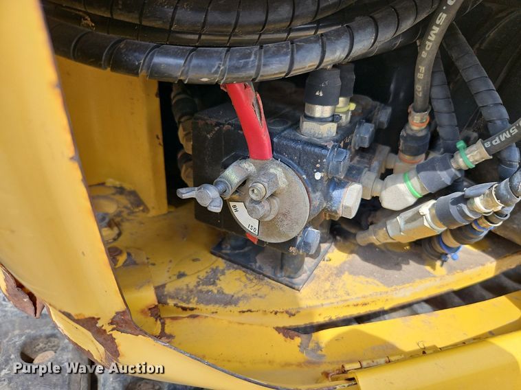 image for item DR8665 2006 Komatsu PC78MR-6 mini excavator