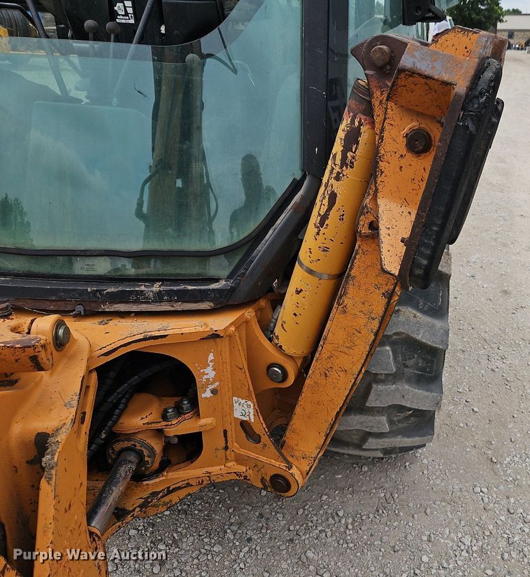 image for item DR8666 2004 Case 580 Super M backhoe