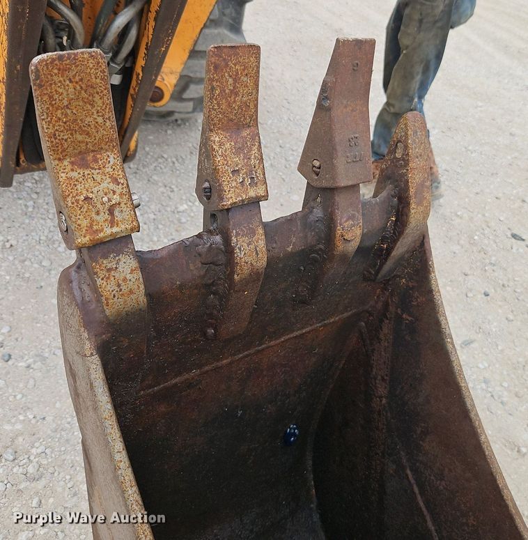 image for item DR8666 2004 Case 580 Super M backhoe