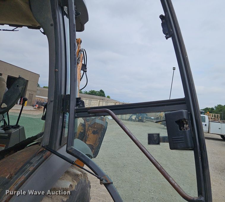 image for item DR8666 2004 Case 580 Super M backhoe