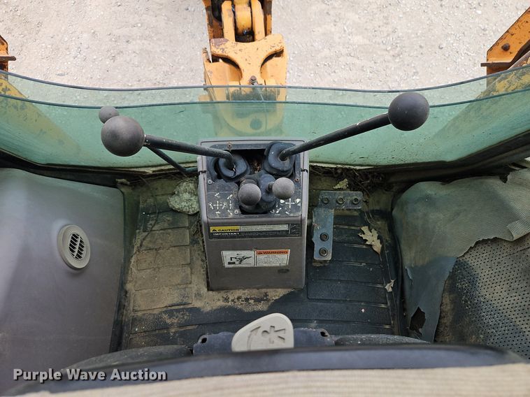 image for item DR8666 2004 Case 580 Super M backhoe