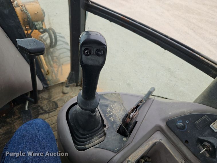 image for item DR8666 2004 Case 580 Super M backhoe