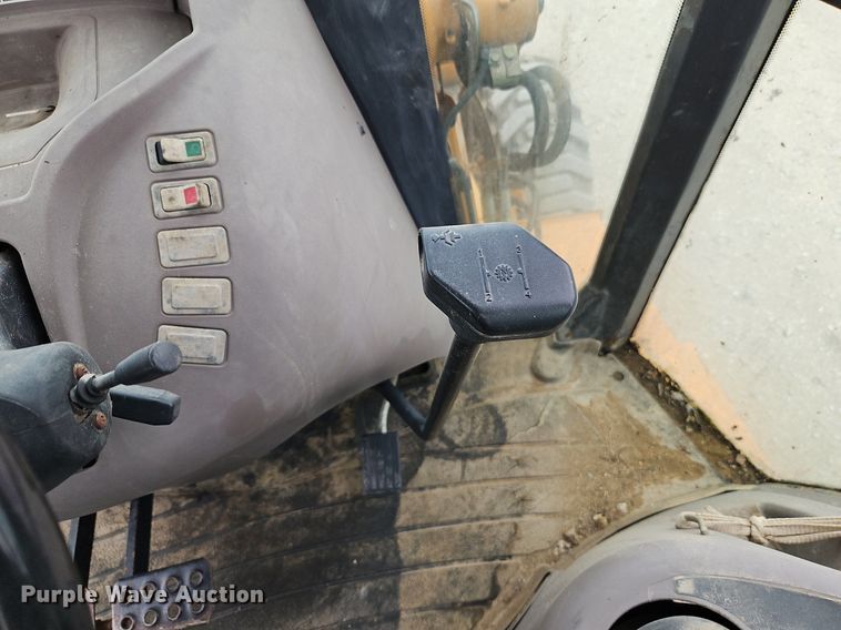 image for item DR8666 2004 Case 580 Super M backhoe