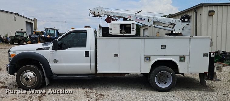 image for item DR8668 2012 Ford  F550 XL Super Duty utility / service truck