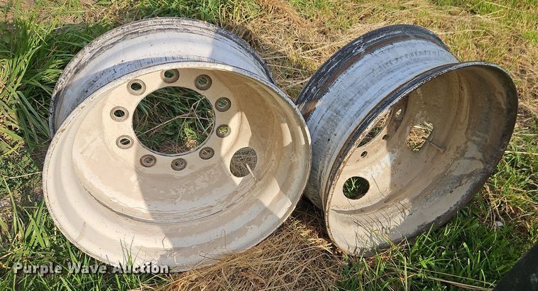 image for item DR8669 (6) 295/75R22.5 tires