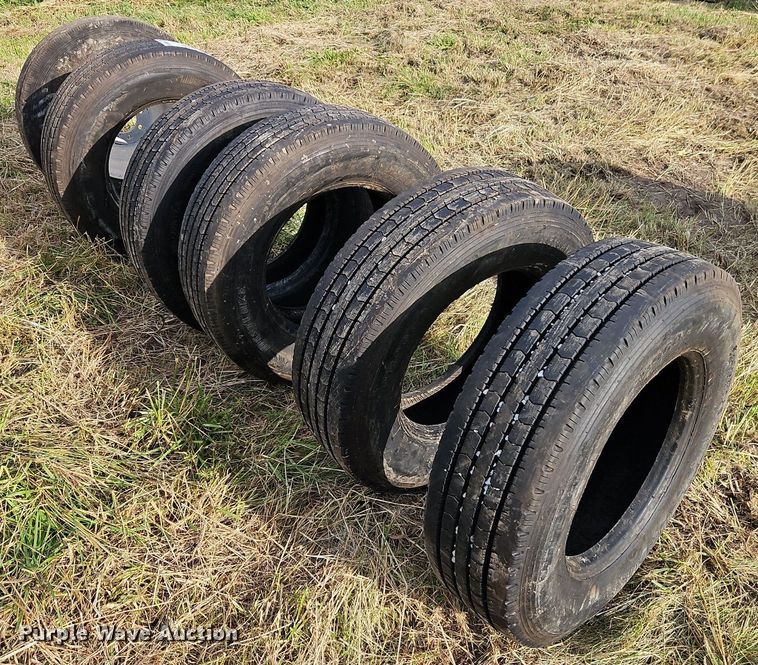 image for item DR8670 235/75R17.5 tires