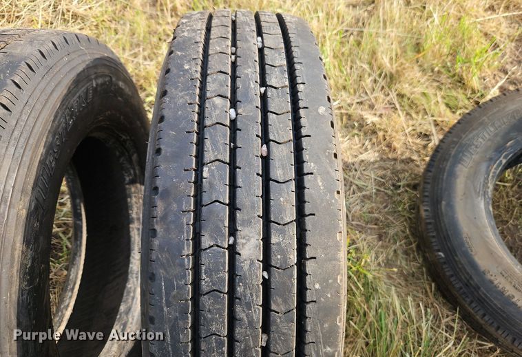 image for item DR8670 235/75R17.5 tires