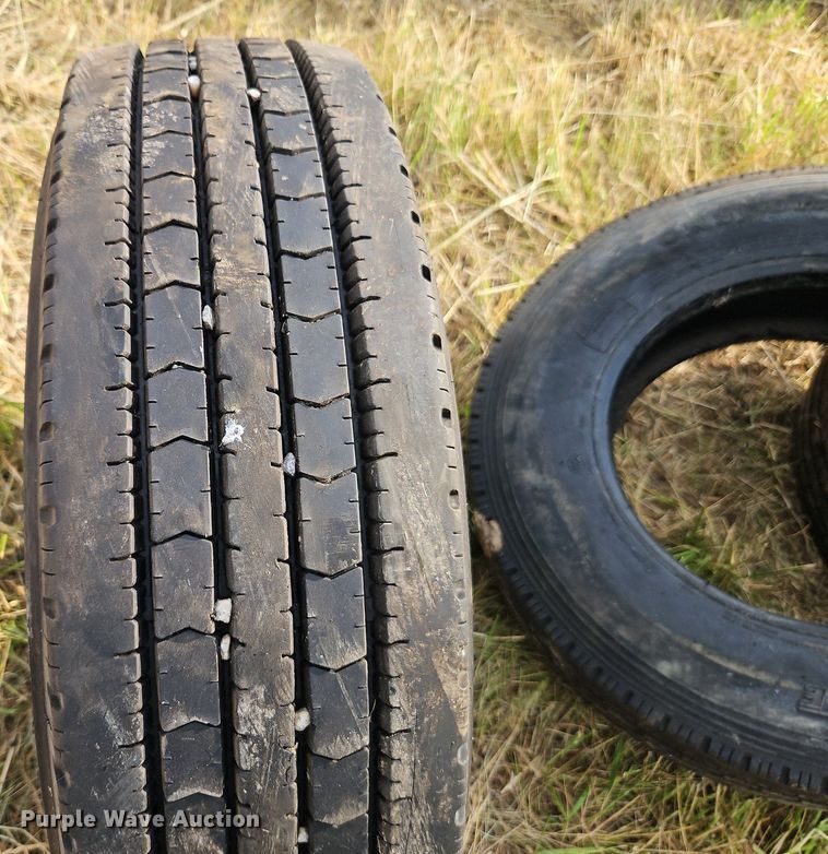 image for item DR8670 235/75R17.5 tires