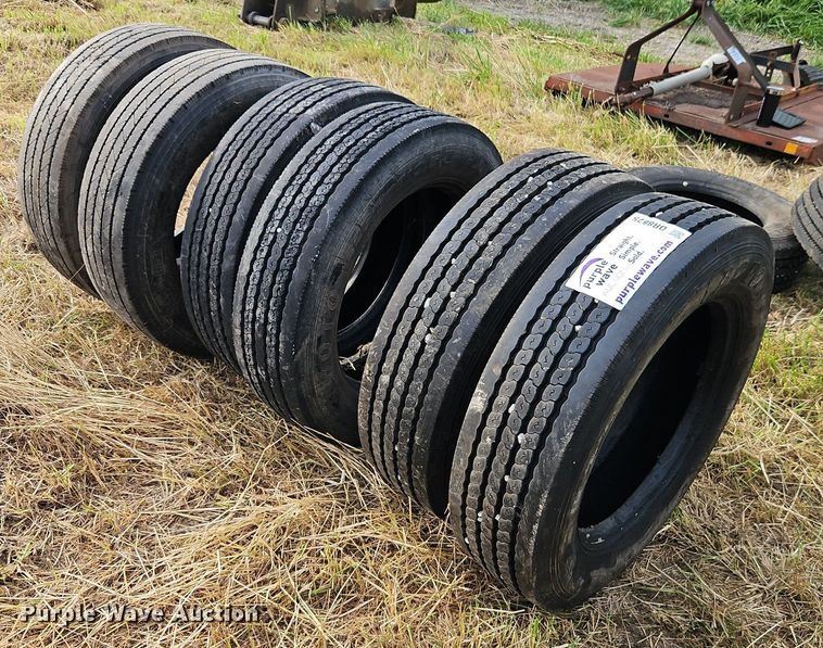 image for item DR8675 (6) 225/70R19.5 tires