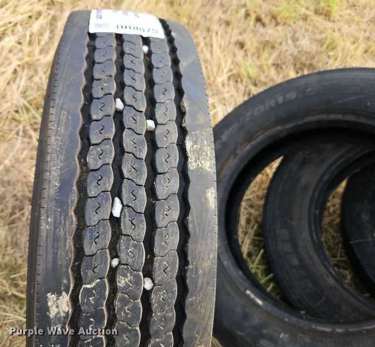 image for item DR8675 (6) 225/70R19.5 tires