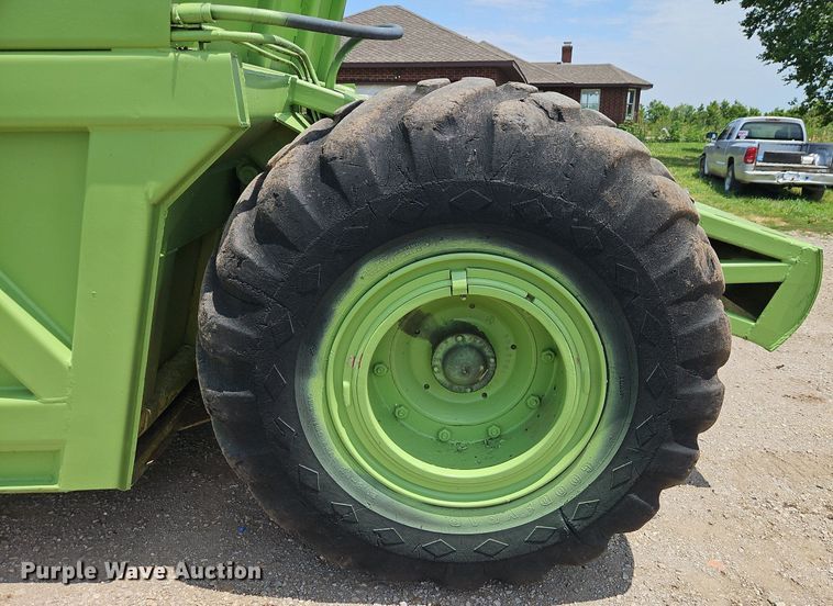 image for item DR8697 1971 Terex S11-E elevating scraper