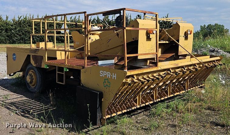 image for item DR8698 Rosco SPR H chip spreader