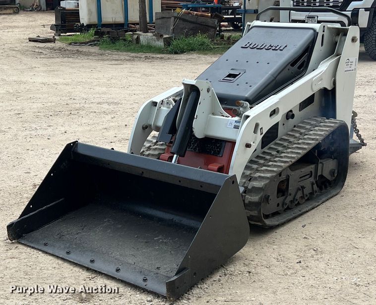 image for item DS3042 2005 Bobcat MT55 compact utility loader