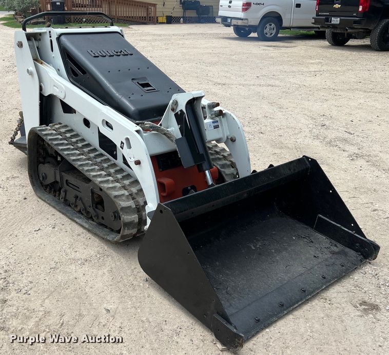 image for item DS3042 2005 Bobcat MT55 compact utility loader