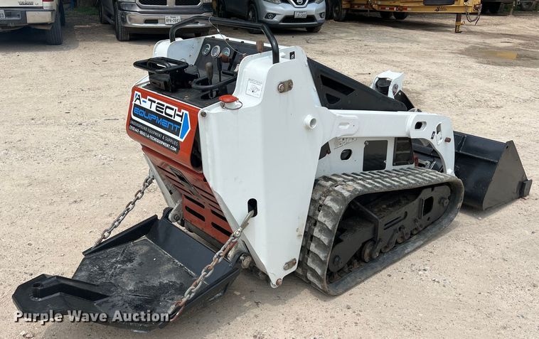 image for item DS3042 2005 Bobcat MT55 compact utility loader