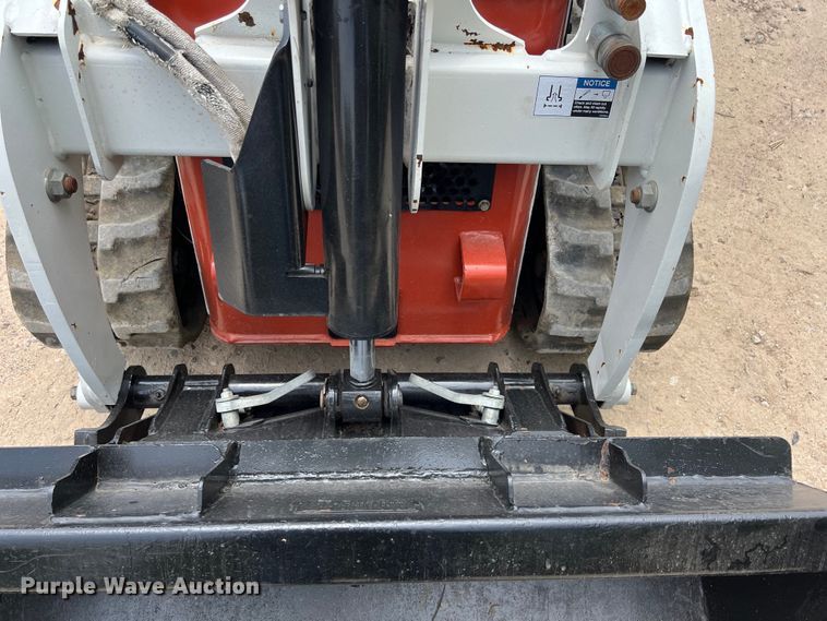 image for item DS3042 2005 Bobcat MT55 compact utility loader