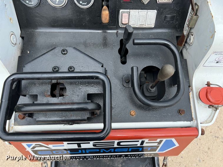 image for item DS3042 2005 Bobcat MT55 compact utility loader