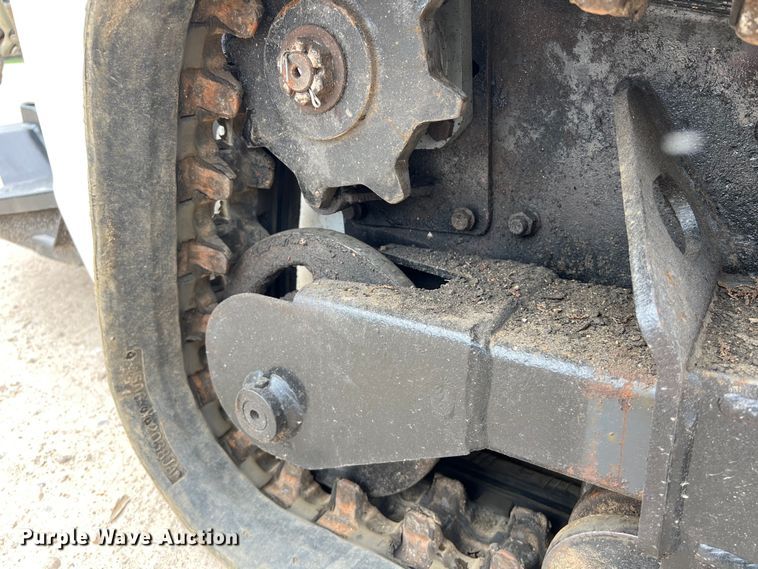 image for item DS3042 2005 Bobcat MT55 compact utility loader