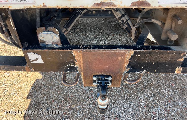 image for item DS3084 2010 International DuraStar 4300 bucket truck