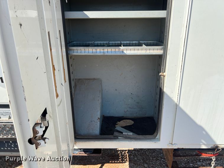 image for item DS3084 2010 International DuraStar 4300 bucket truck