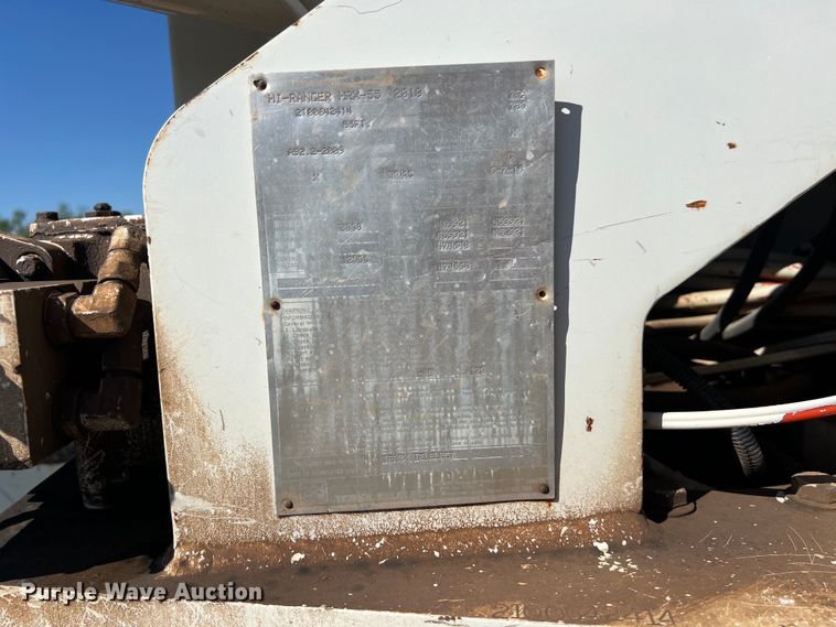 image for item DS3084 2010 International DuraStar 4300 bucket truck