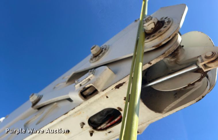 image for item DS3084 2010 International DuraStar 4300 bucket truck