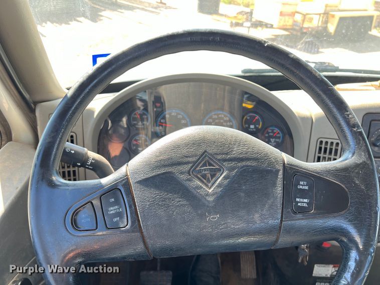 image for item DS3084 2010 International DuraStar 4300 bucket truck