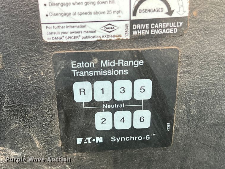 image for item DS3084 2010 International DuraStar 4300 bucket truck