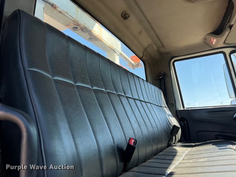 image for item DS3084 2010 International DuraStar 4300 bucket truck