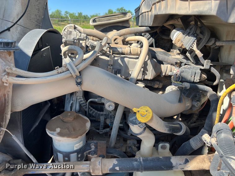 image for item DS3084 2010 International DuraStar 4300 bucket truck