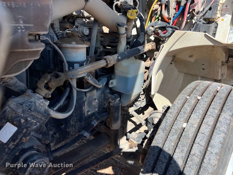 image for item DS3084 2010 International DuraStar 4300 bucket truck