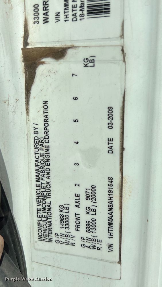 image for item DS3084 2010 International DuraStar 4300 bucket truck