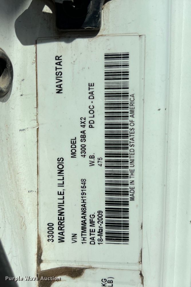 image for item DS3084 2010 International DuraStar 4300 bucket truck