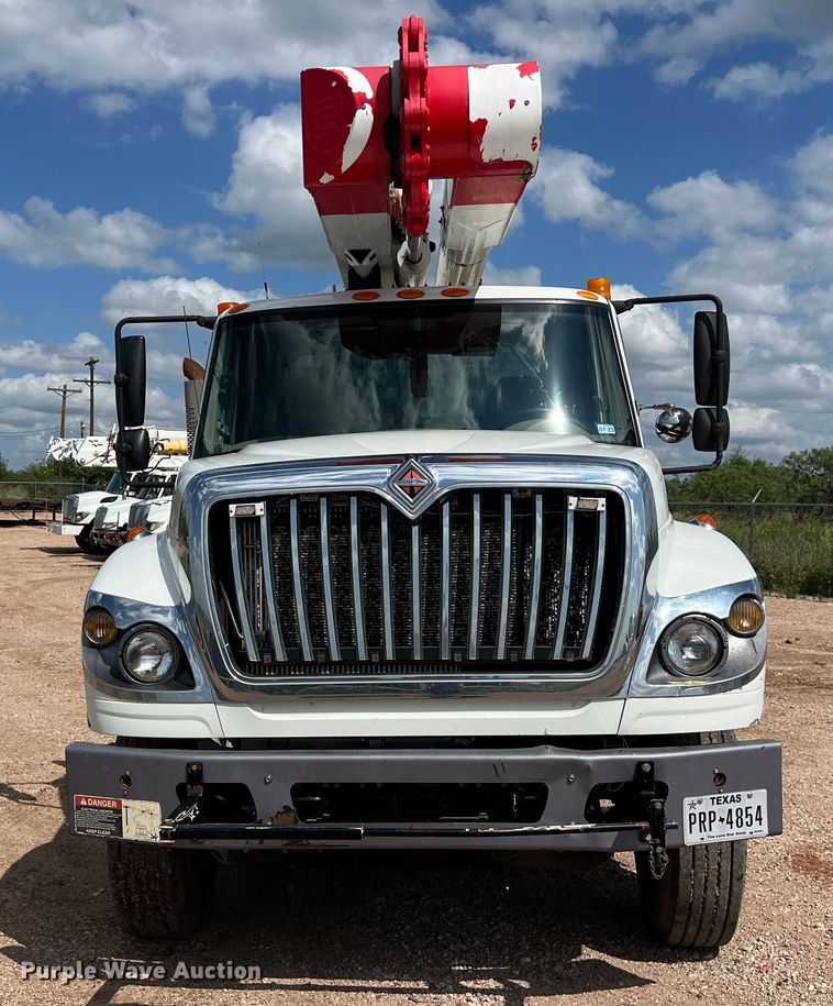 image for item DS3085 2012 International WorkStar 7400 bucket truck