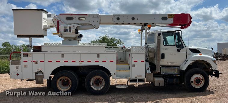 image for item DS3085 2012 International WorkStar 7400 bucket truck
