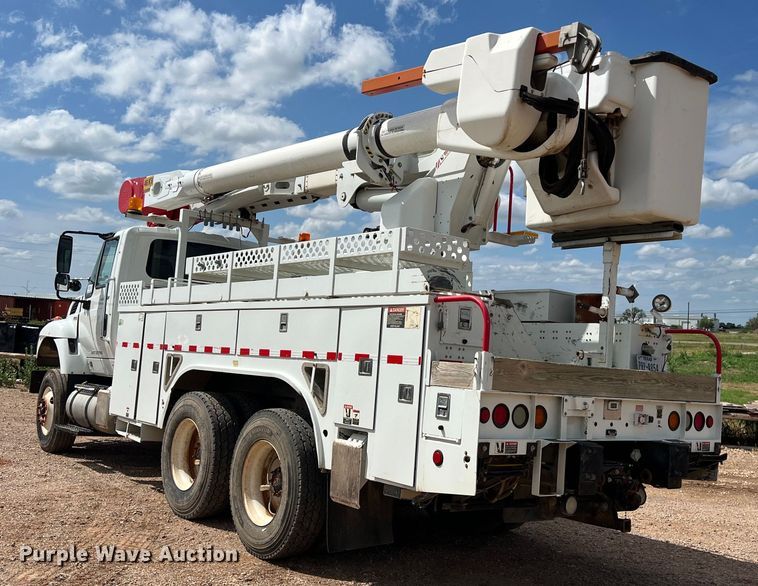 image for item DS3085 2012 International WorkStar 7400 bucket truck