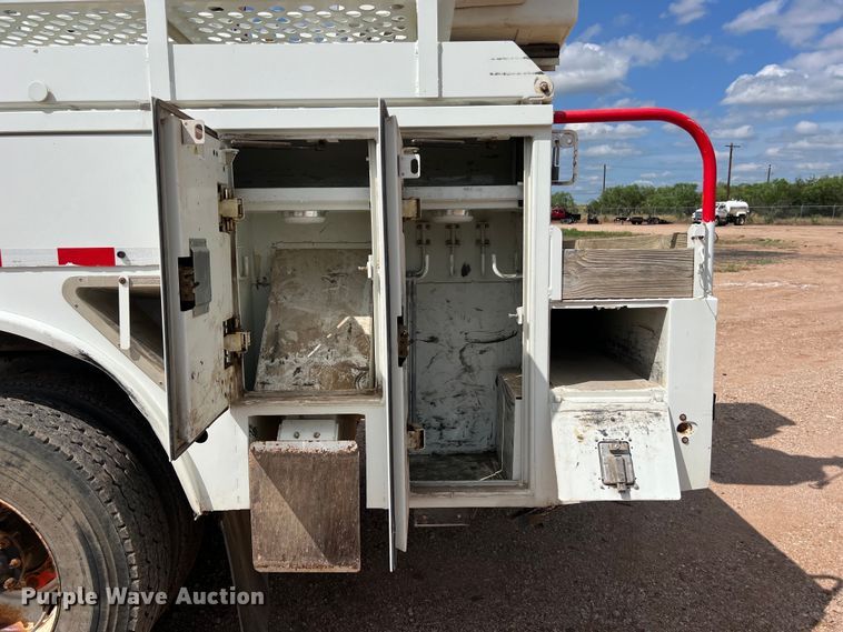 image for item DS3085 2012 International WorkStar 7400 bucket truck