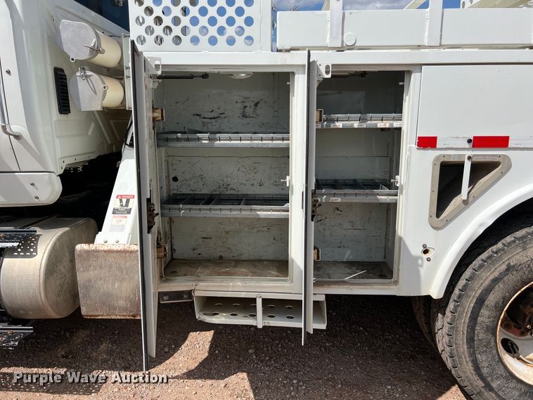 image for item DS3085 2012 International WorkStar 7400 bucket truck