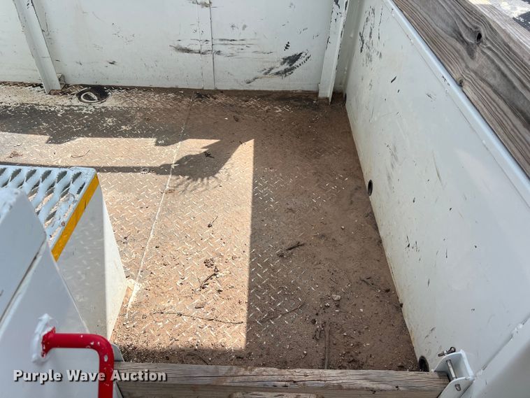 image for item DS3085 2012 International WorkStar 7400 bucket truck