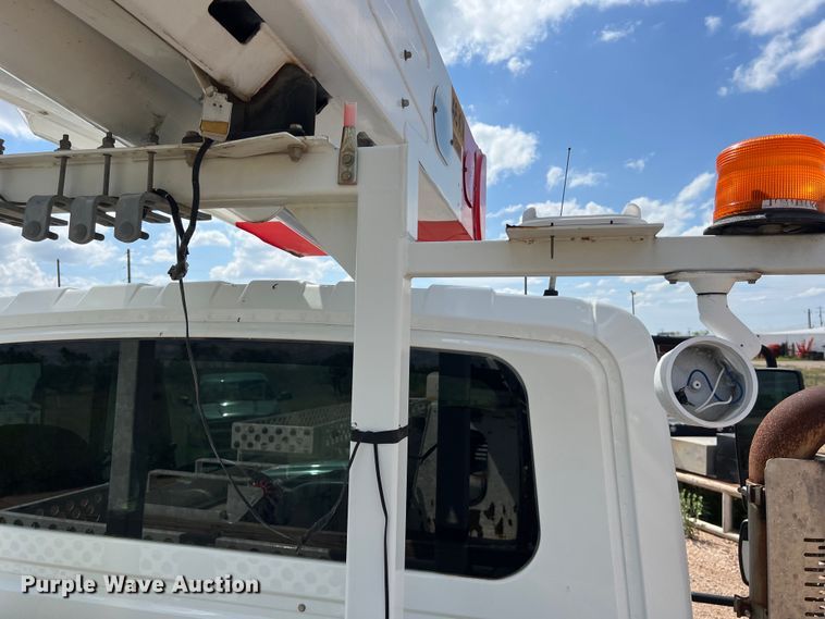 image for item DS3085 2012 International WorkStar 7400 bucket truck