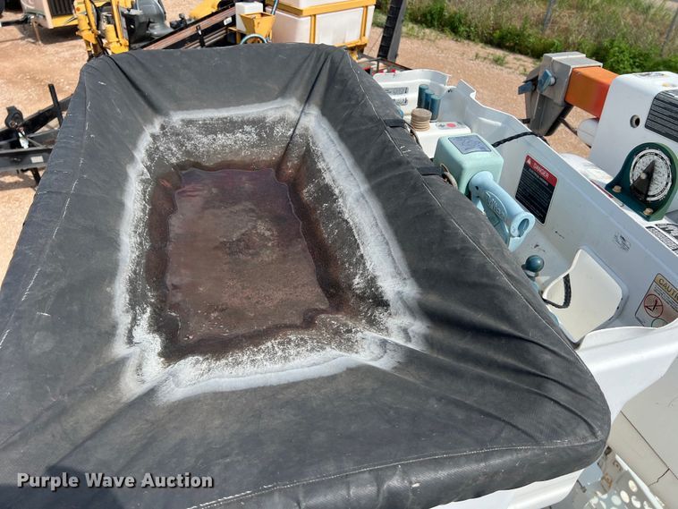 image for item DS3085 2012 International WorkStar 7400 bucket truck