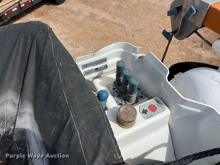 image for item DS3085 2012 International WorkStar 7400 bucket truck