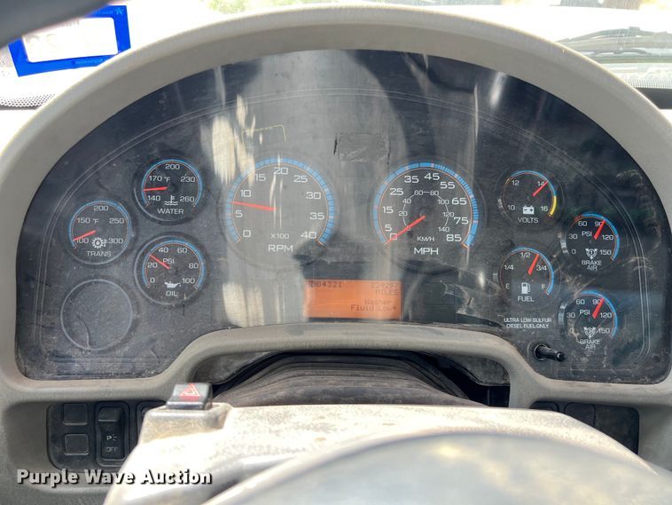 image for item DS3085 2012 International WorkStar 7400 bucket truck