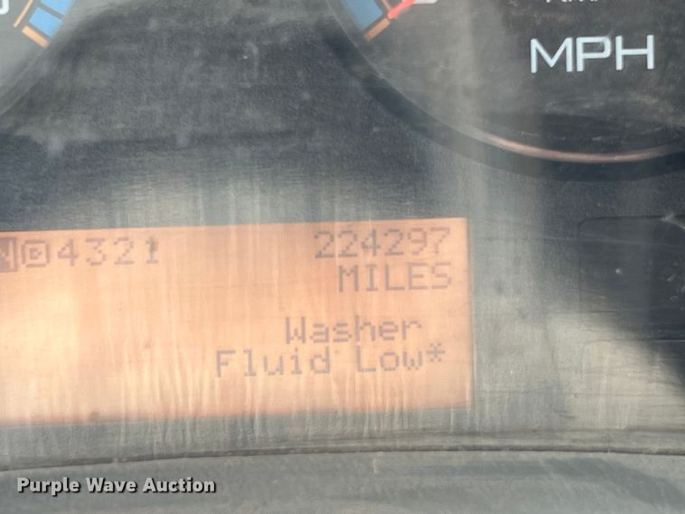 image for item DS3085 2012 International WorkStar 7400 bucket truck