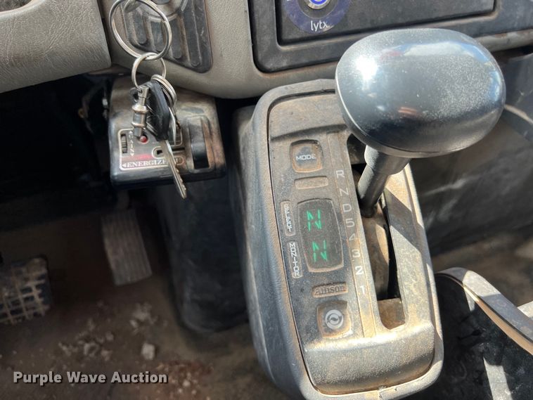 image for item DS3085 2012 International WorkStar 7400 bucket truck