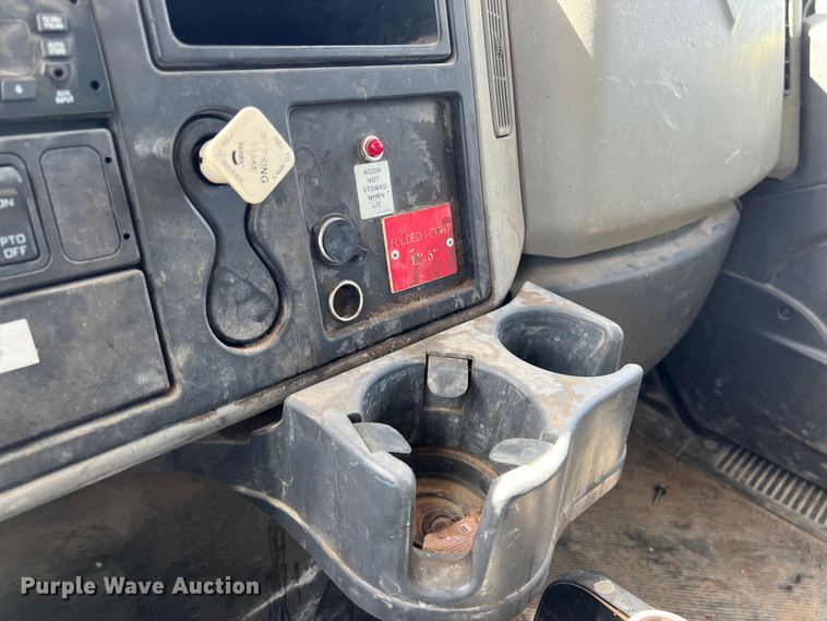 image for item DS3085 2012 International WorkStar 7400 bucket truck