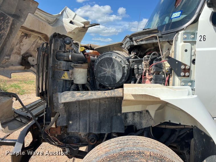 image for item DS3085 2012 International WorkStar 7400 bucket truck