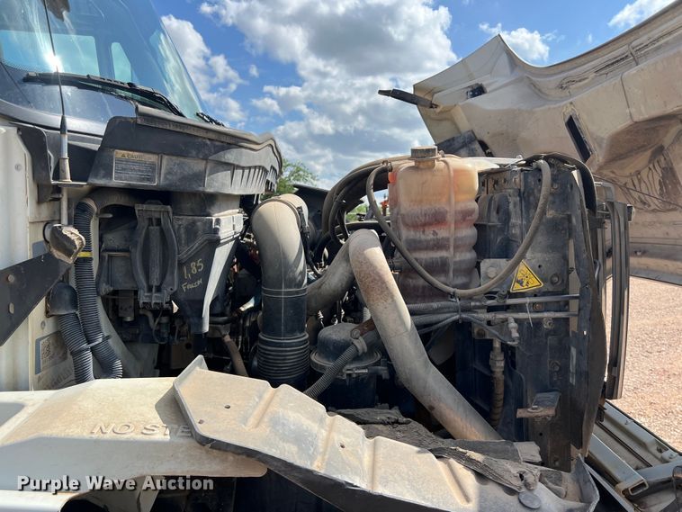 image for item DS3085 2012 International WorkStar 7400 bucket truck