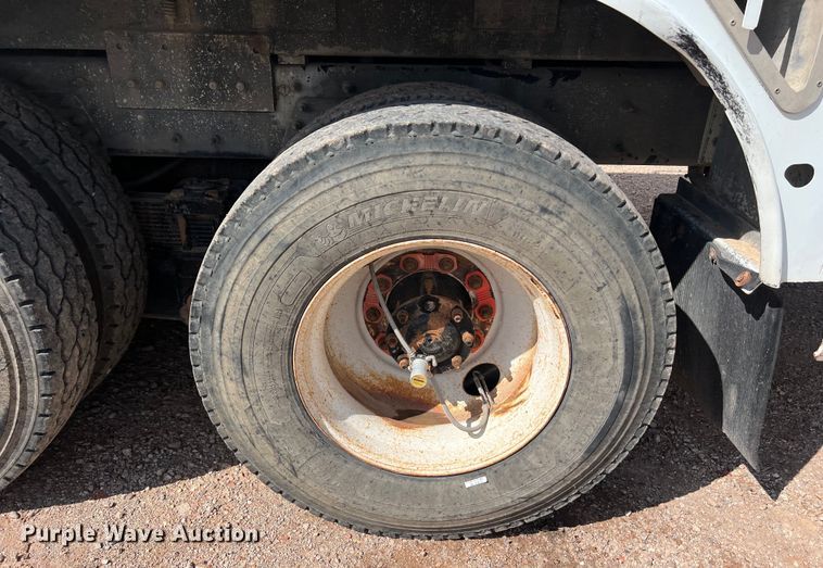 image for item DS3085 2012 International WorkStar 7400 bucket truck